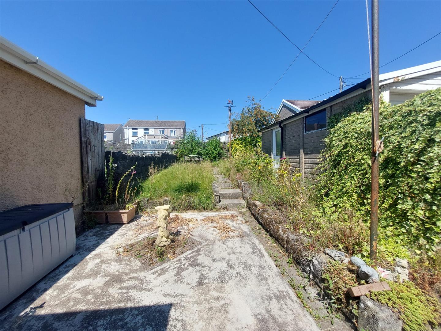 Swansea Road, Gorseinon, Swansea, SA4 4HQ